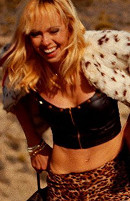 It Stains the Sands Red Bild 4